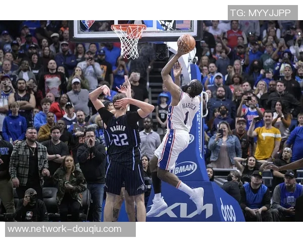 快船与雷霆激战正酣直播间精彩瞬间全记录与分析